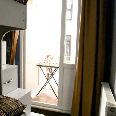 Taksim Pera House