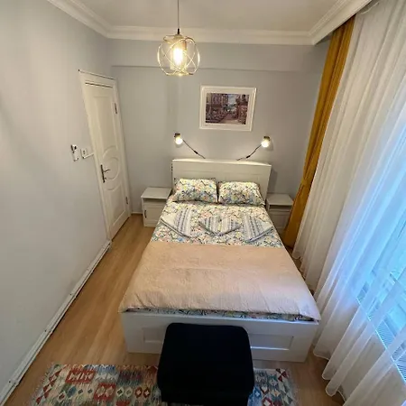 Taksim Pera House *