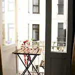 Taksim Pera House *