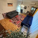Taksim Pera House 公寓 *