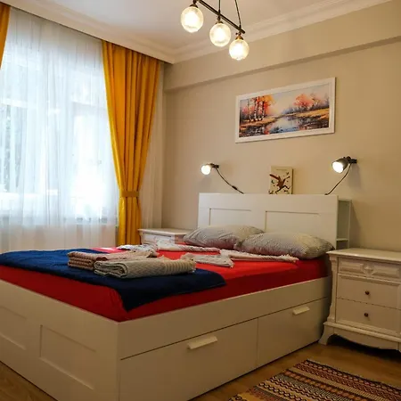 Taksim Pera House Lägenhet