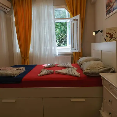 Taksim Pera House Lägenhet