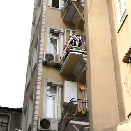 Taksim Pera House *