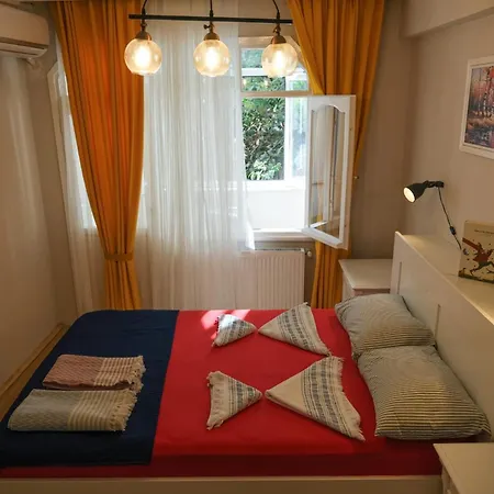Taksim Pera House